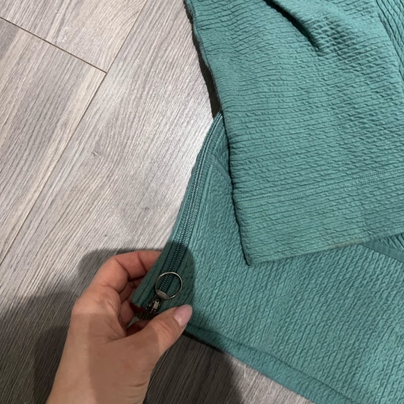 lululemon green pullover sweater size 4 - Picture 3 of 4